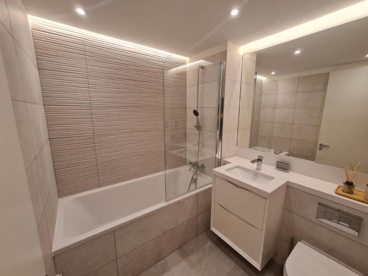 Luxury Apartment In Eurocity Gibraltar Exteriör bild